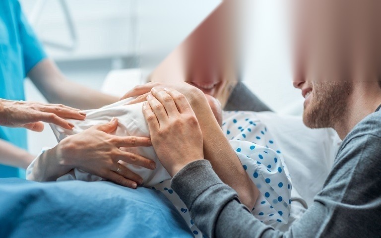 Chế độ thai sản cho chồng khi vợ không tham gia bhxh