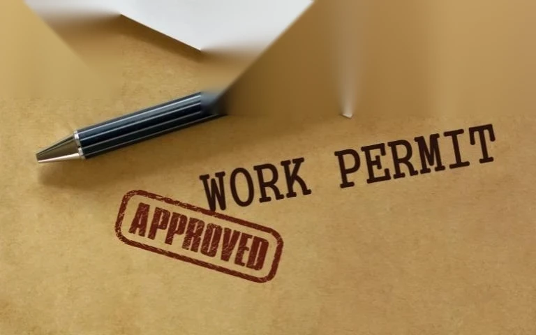 chi phi lam work permit cho nguoi nuoc ngoai image 01 3