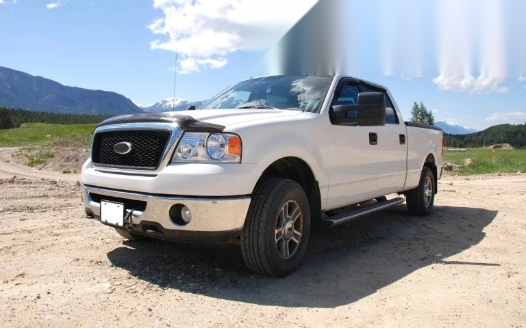 Pháp luật quy định thuế trước bạ xe bán tải như thế nào?