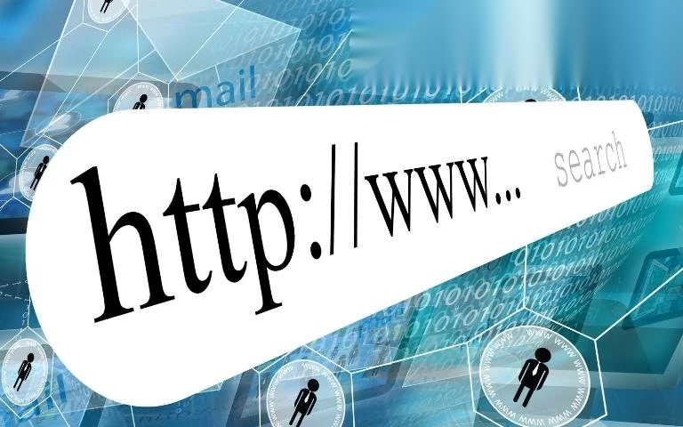 phi duy tri ten mien co chiu thue gtgt khong image 01