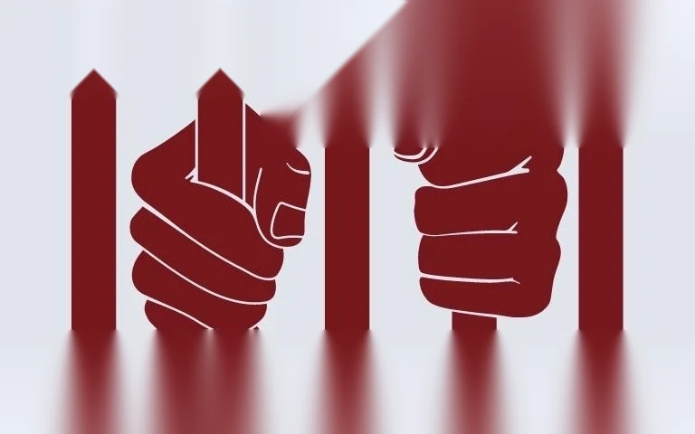 So sánh tạm giữ và tạm giam