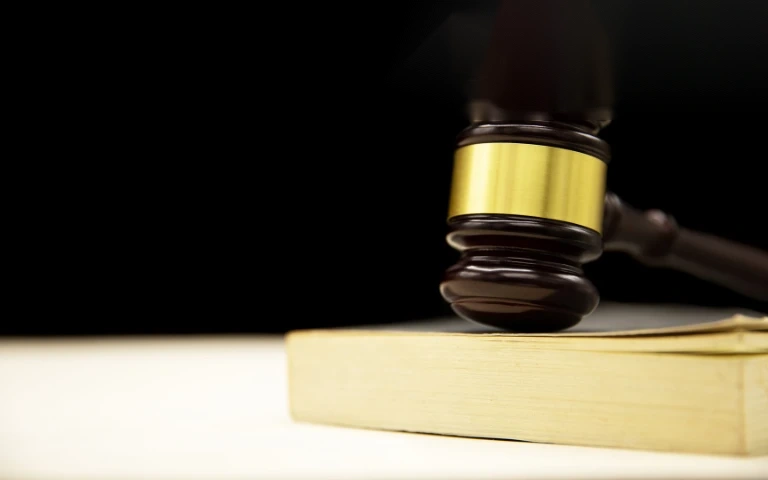 thoi hieu khoi kien vu an dan su image 01