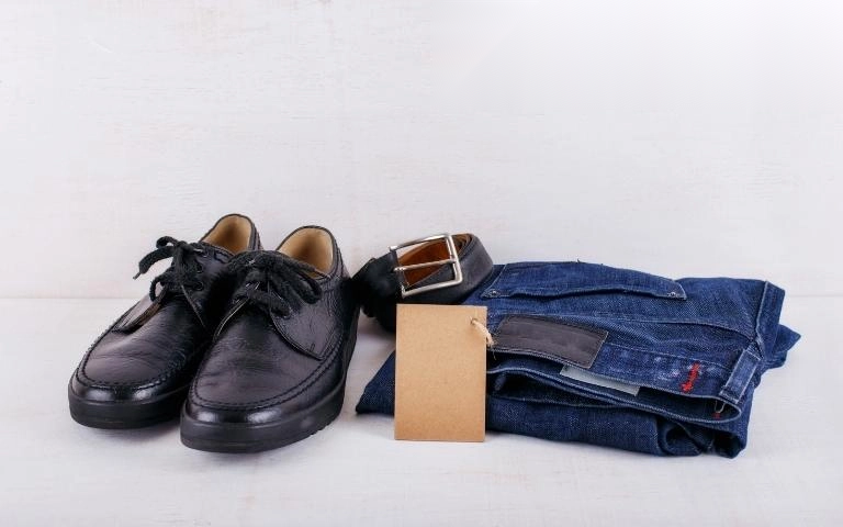 Thủ tục, thuế nhập khẩu quần áo, giày dép