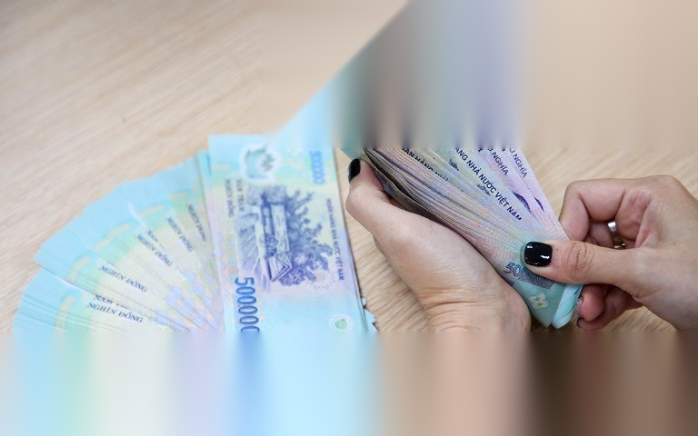 tien luong thang 13 image 01