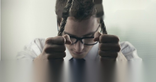 toi xui giuc hoac giup nguoi khac tu sat image 02